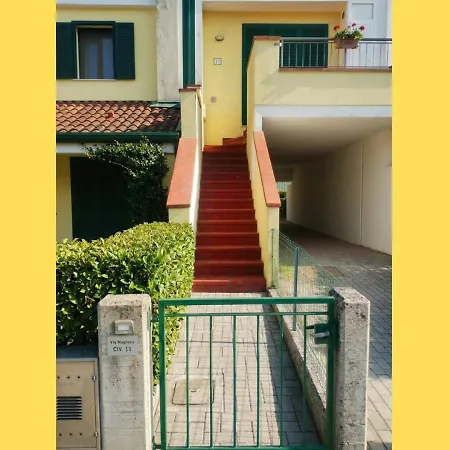A Schiera Orchidea 300m Dal Mare בית נופש ארקליאה מארה